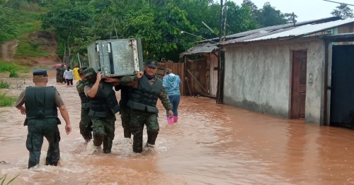 Las Lluvias Dejan Destrozos En Las Provincias Amaz Nicas