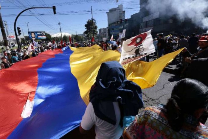 CASO. El 3 de diciembre de 2015, 21 personas fueron detenidas durante una protesta en las cercanías del parque El Arbolito, en Quito. (Foto: La Hora)