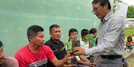 Plantas forestales, frutales y medicinales se producen en vivero comunitario en Misahuallí