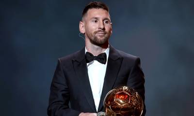 Messi reconoció que tanto galardón ha superado sus expectativas y lo atribuyó a "haber estado en el mejor equipo del mundo" / Foto: EFE