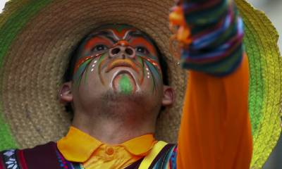 El carnaval más cercano al sol, muestra el sincretismo de los Andes de Ecuador / Foto: EFE