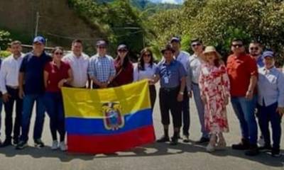 El acto tuvo lugar en el puente internacional La Balsa que une a Ecuador y Perú./ Foto: cortesía MTOP
