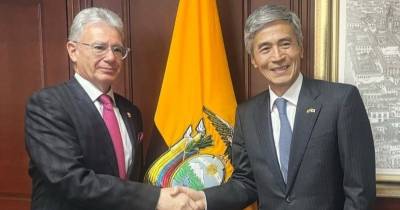 El vicecanciller, Carlos Játiva, se reunió con el embajador de Japón en Ecuador, Morishita Keiichiro / Foto: cortesía Cancillería