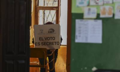 Desde la empresa Montgar, se distribuyeron 2.711 paquetes electorales hacia las provincias de Morona Santiago, Napo, Orellana, Pastaza, Sucumbíos y Zamora Chinchipe / Foto: EFE