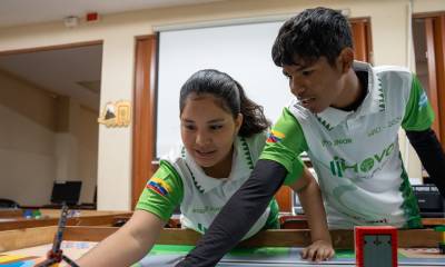 Valeria Sancán es una de las tres niñas y adolescentes que participará en las Olimpiadas Mundiales de Robótica / Foto: EFE