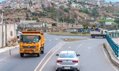 Pico y placa del 17 de mayo de 2024 en Quito, placas terminadas en 9 y 0 no podrán circular / Foto: Shutterstock