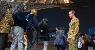 Los vuelos con migrantes deportados desde Estados Unidos continúan llegando a Guayaquil / Foto: cortesía CNN