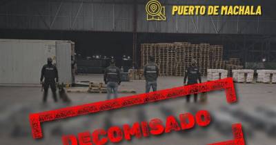 En el contenedor con productos de exportación, la Policía halló 1999 paquetes con droga / Foto: cortesía Ministerio del Interior