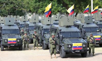 La institución militar recibió 45 vehículos DAVID y seis MBOMBE  / Foto: cortesía Presidencia 