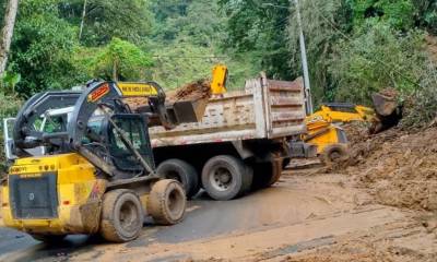  La vía presenta graves afectaciones debido a las fuertes lluvias / Foto: cortesía MTOP