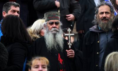 La propuesta ha despertado un fuerte rechazo por parte de la influyente iglesia ortodoxa griega 