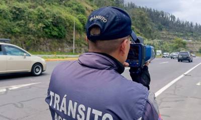 ¿Hasta qué hora es el Pico y Placa en Quito? Desde las 6:00 hasta las 9:30 y de las 16:00 a las 20:00 / Foto: Shutterstock