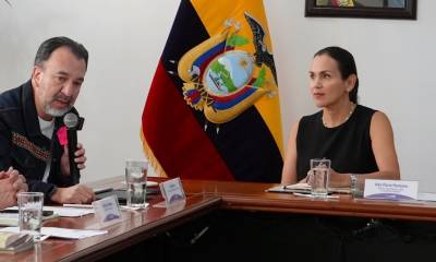 Inés Manzano, ministra de Ambiente, y Pabel Muñoz, alcalde de Quito, mantuvieron la primera reunión / Foto: cortesía MAATE