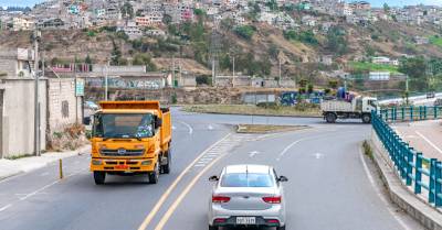 ¿Hasta qué hora es el Pico y placa en Quito? Desde las 6:00 hasta las 9:30 y de las 16:00 a las 20:00 / Foto: Shutterstock