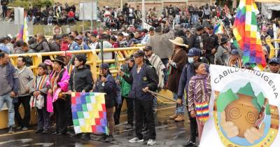 Los manifestantes se concentraron de manera pacífica en el lado colombiano del puente / Foto: EFE