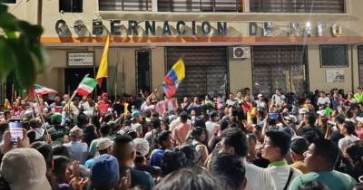 Las protestas contra la cárcel en Archidona se concentraron en los exteriores de la Gobernación de Napo / Foto: cortesía Conaie