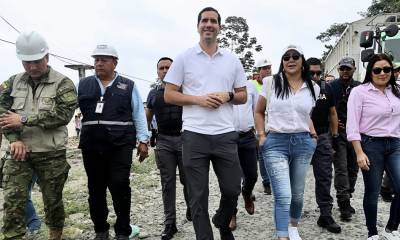 El ministro de Transporte, Roberto Luque, recorrió puntos críticos de la vía Quinindé- Esmeraldas / Foto: cortesía MTOP