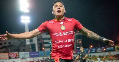 Alejandro Tobar anotó los 2 goles del Deportivo Cuenca frente a Aucas / Foto: cortesía Deportivo Cuenca