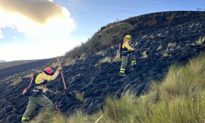 El Municipio de Quito y el Cuerpo de Bomberos han presentado la campaña "Juntos contra el fuego" / Foto: cortesía Bomberos Quito 