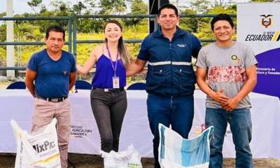 26 productores de Pastaza se beneficiaron con los paquetes / Foto: cortesía MAG