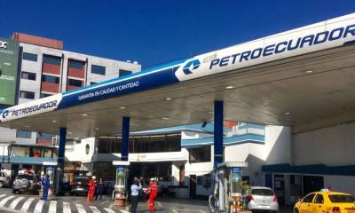 La gasolina extra tiene un subsidio de 46 centavos por galón y la ecopaís 66 centavos / Foto: cortesía Petroecuador 