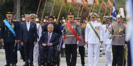 Fuerzas Armadas posesionan a sus nuevas autoridades y advierten a grupos violentos
