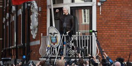 Julian Assange causó una tensión entre España y Ecuador