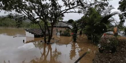 En Zamora Chinchipe hay 25 familias afectadas por inundaciones debido a las fuertes lluvias