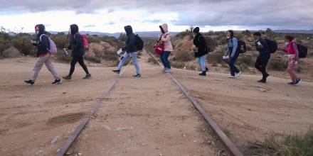 EE.UU. busca que Latinoamérica actúe contra grupos que controlan las rutas migratorias