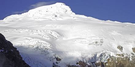 Dos alemanas y un ecuatoriano llevan 5 días desaparecidos tras avalancha en volcán Cayambe