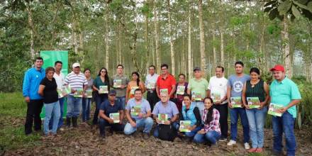 Productores de Orellana y otras 4 provincias se capacitan en las Escuelas de Campo Forestales