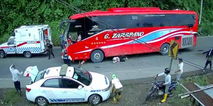 Autobús arrolló a personal sanitario en carretera de la Costa