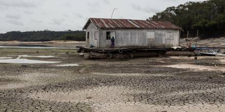 La sequía en el Amazonas amenaza con paralizar el comercio fluvial en el norte de Brasil