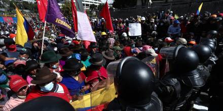 Producción de Petroecuador cae cerca de 40 % por protestas