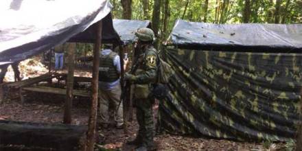 Ejército halló en Sucumbíos un campamento que era ocupado por disidentes de las FARC