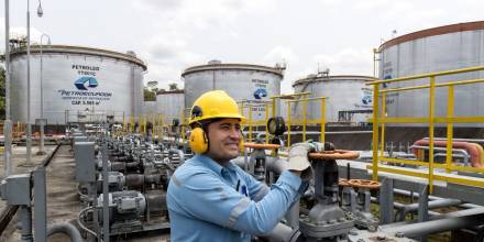 Noboa buscará incrementar la producción petrolera a 600 mil barriles de crudo al día