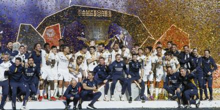 Real Madrid goleó 4-1 a Barcelona en la Supercopa de España