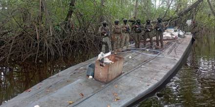 Militares hallaron un astillero y un semisumergible en Esmeraldas