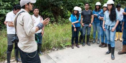 Docentes invitados a última visita al Yasuní