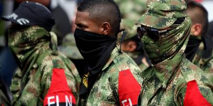 Periodista sale de Ecuador tras recibir amenazas de muerte de guerrilla colombiana del ELN