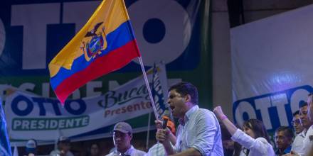 La campaña electoral acabó con promesas de seguridad y un homenaje a Villavicencio