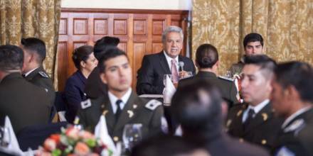 Policías heridos y agredidos durante el paro recibieron homenaje del Presidente Lenín Moreno 