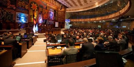 La Asamblea destituyó a 4 miembros del CPCCS