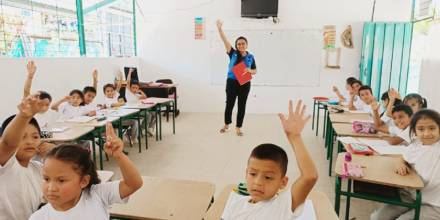 1.100 estudiantes de Palanda son beneficiados con obras en sus planteles