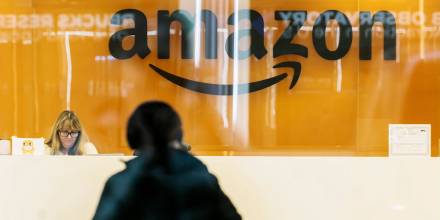 Amazon empieza a comunicar este miércoles los miles de despidos anunciados