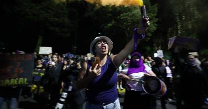 Ecuador se tiñó de morado para reivindicar el fin de la violencia contra las mujeres