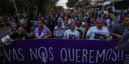 Gritos de indignación resonaron tras un año del femicidio de María Belén Bernal