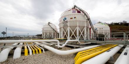 El petróleo WTI, referente de Ecuador, subió a $ 77,90 el barril