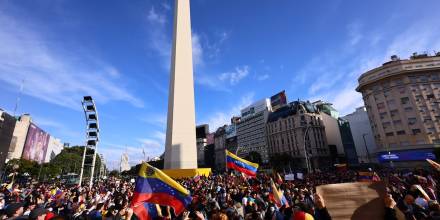 Venezolanos protestan en América y España para exigir la salida de Maduro