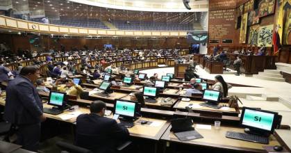 La Asamblea Nacional censuró a Andrea Arrobo